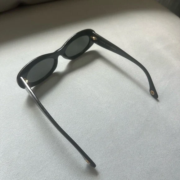 Aureum Collective Saint Germain Black Sunglasses - Picture 5 of 8